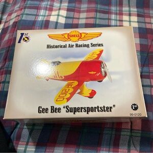 Shell Gee Bee Supersportster Model Kit